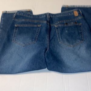 Tommy Hilfiger Hipster jean Capri shorts size 12